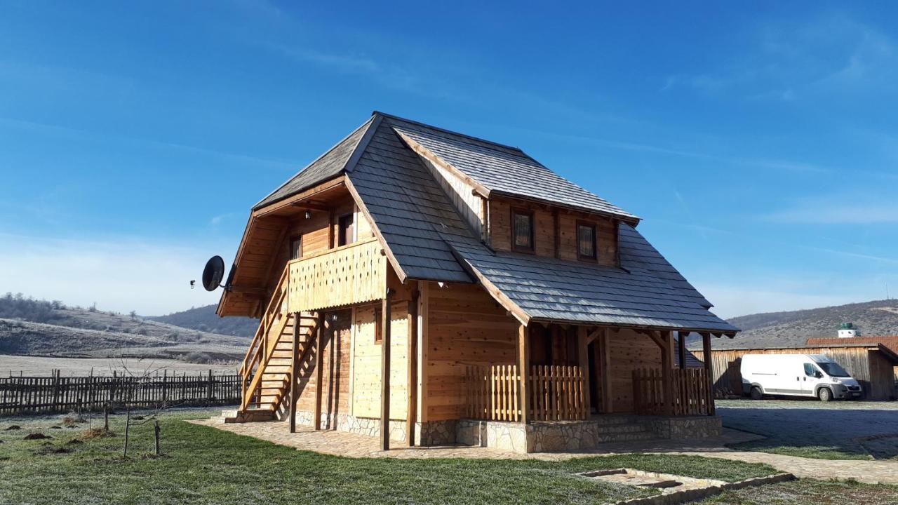 Bed and Breakfast Konoba Ognjiste Sokolac  Экстерьер фото
