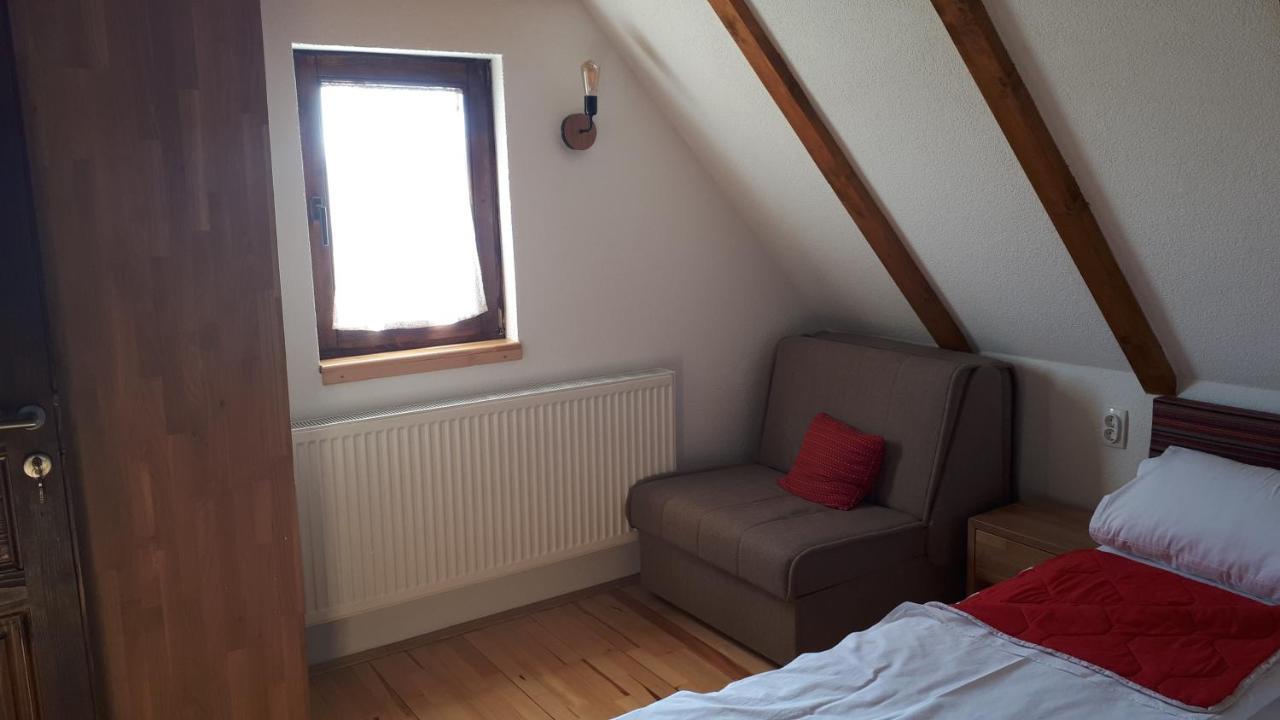 Bed and Breakfast Konoba Ognjiste Sokolac  Экстерьер фото