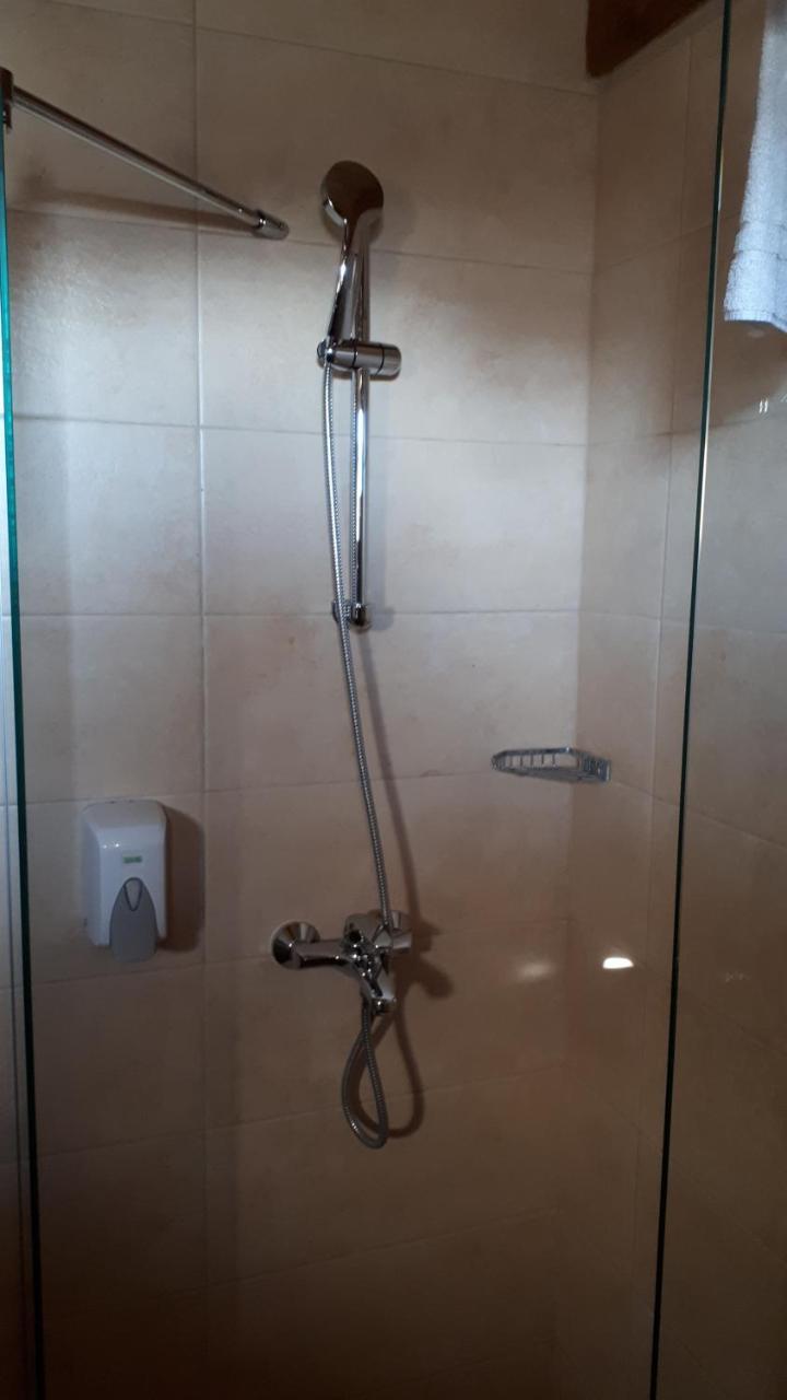 Bed and Breakfast Konoba Ognjiste Sokolac  Экстерьер фото