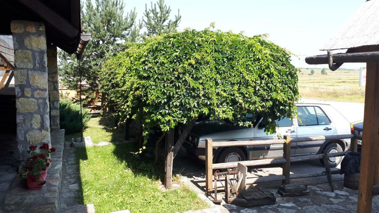 Bed and Breakfast Konoba Ognjiste Sokolac  Экстерьер фото