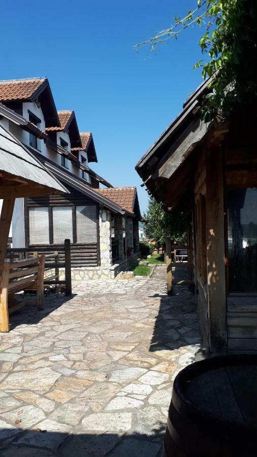 Bed and Breakfast Konoba Ognjiste Sokolac  Экстерьер фото
