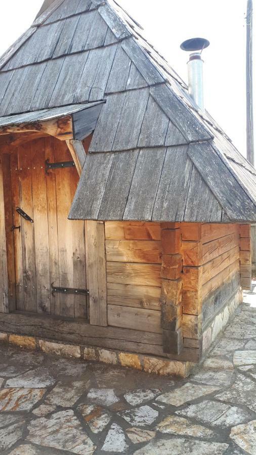 Bed and Breakfast Konoba Ognjiste Sokolac  Экстерьер фото